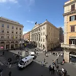 Palazzo Goldoni Condotti Collection بيت ضيافة 4*