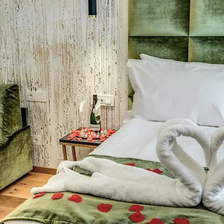 Palazzo Goldoni Condotti Collection 3* Rom