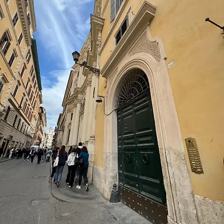 Palazzo Goldoni Condotti Collection בית הארחה