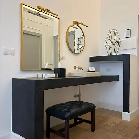 Palazzo Goldoni Condotti Collection 4* רומא