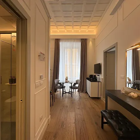 בית הארחה Palazzo Goldoni Condotti Collection 4*