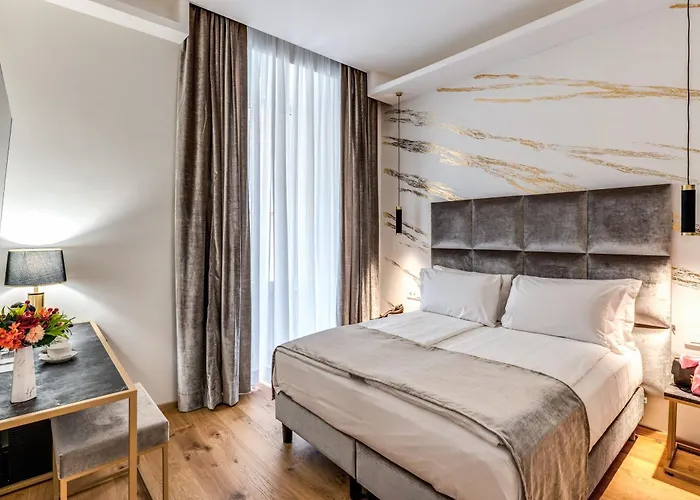Palazzo Goldoni Condotti Collection 4* 罗马