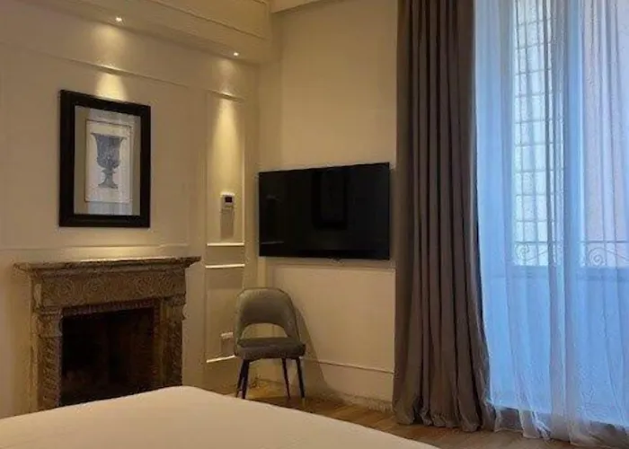 Palazzo Goldoni Condotti Collection 招待所